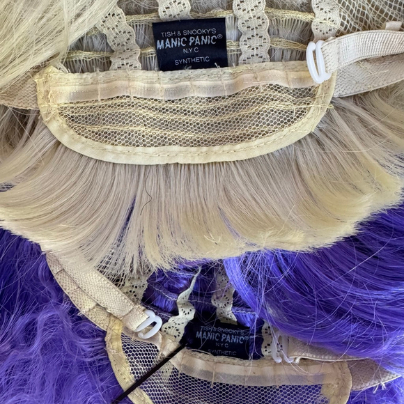 Costume, Masquerade, Steampunk Lace Corset, Sexy Halloween Wig, Women’s Bundle - Picture 12 of 13